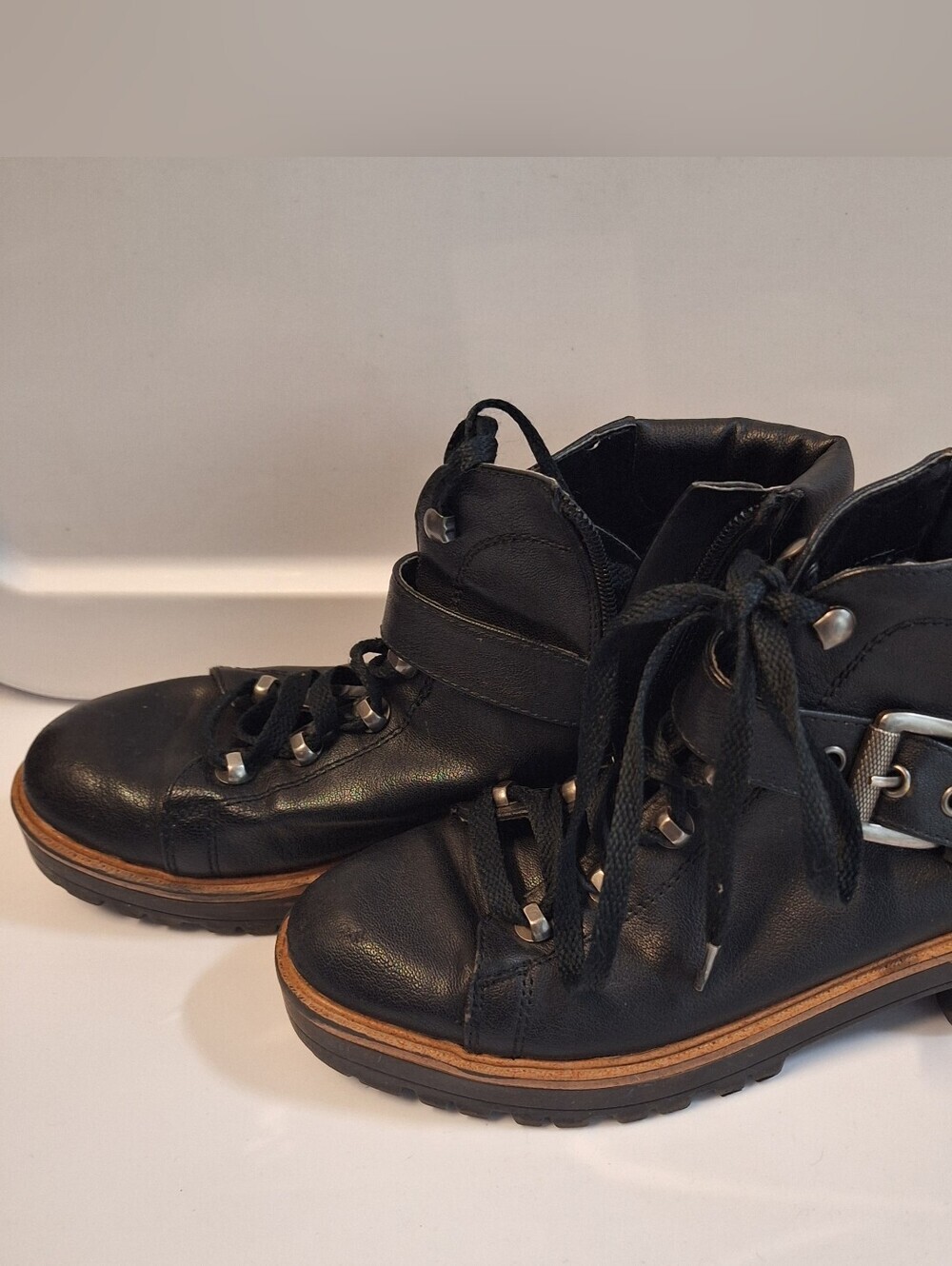 Indigo Black Ankle Boots Womens Size 7.5